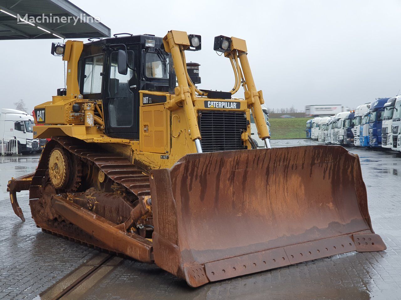 bulldozer Caterpillar D6T XL