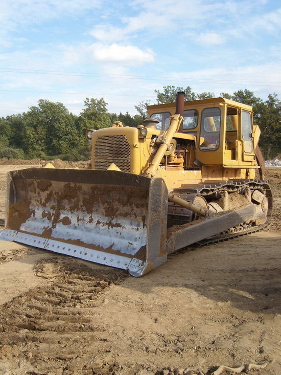 bulldozer Caterpillar D8