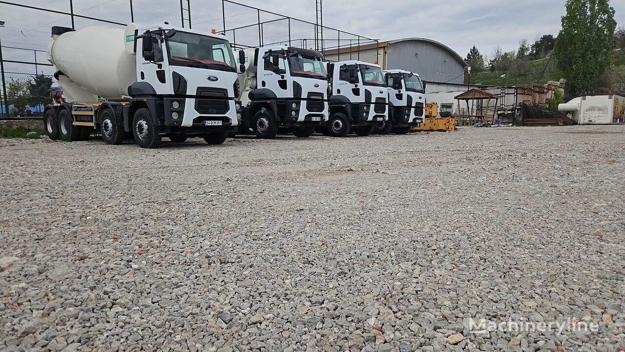 camion malaxeur IMER-L&T  sur châssis Ford 4142M