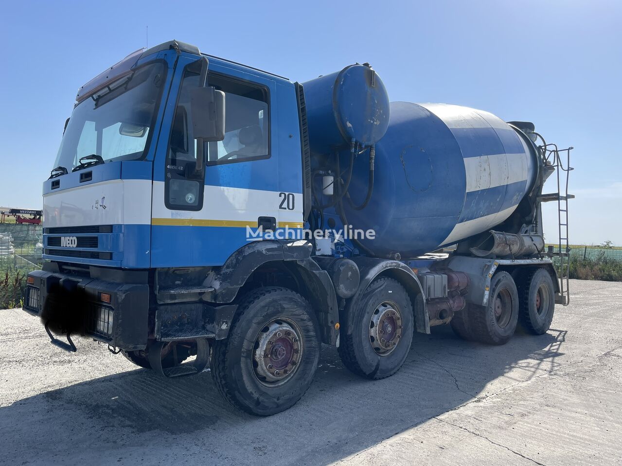 camion malaxeur Cifa  sur châssis IVECO Eurotrakker 380