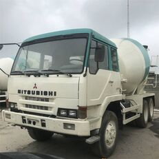 camion malaxeur Mitsubishi FV415J