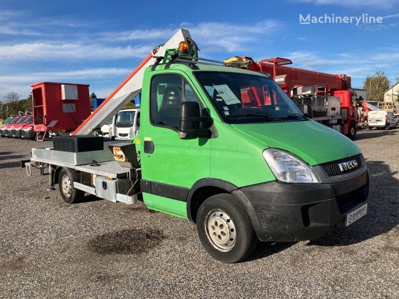 camion nacelle IVECO Daily Multitel 160 ALU DS - 16m