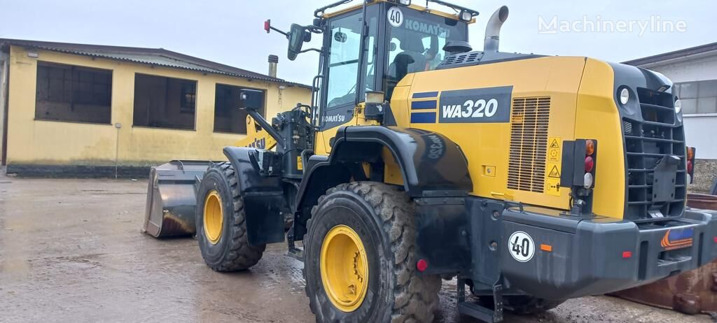 chargeuse sur pneus Komatsu WA320