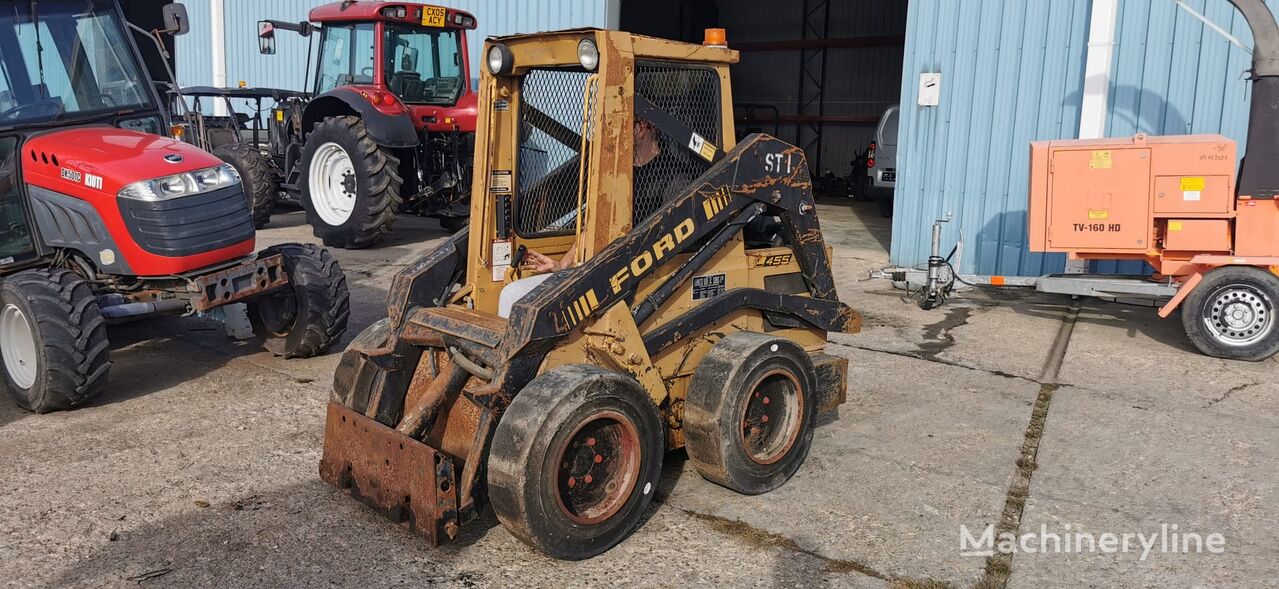 mini-chargeuse New Holland L455