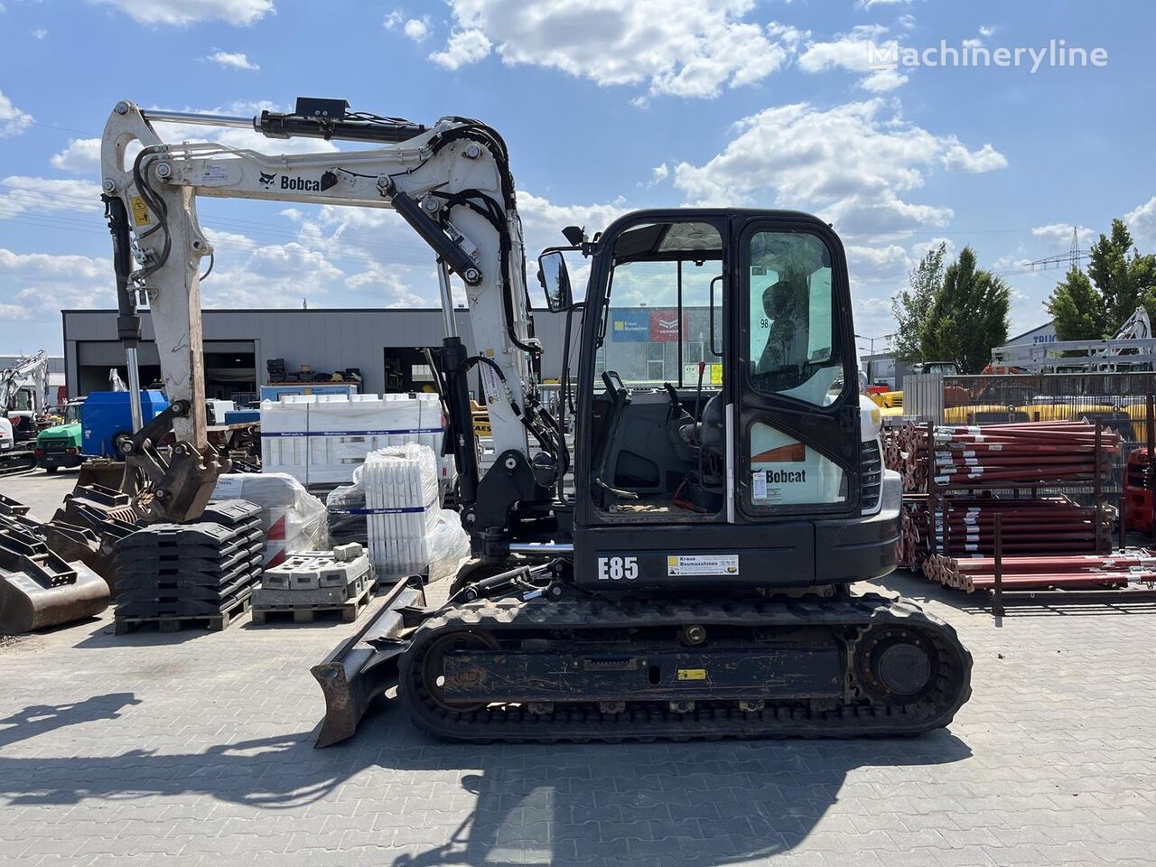 mini-pelle Bobcat E 85