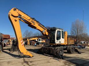 pelle de manutention Liebherr A924C