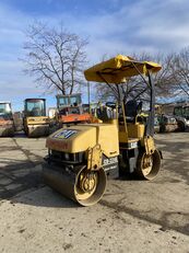 rouleau compresseur Caterpillar CB 224E