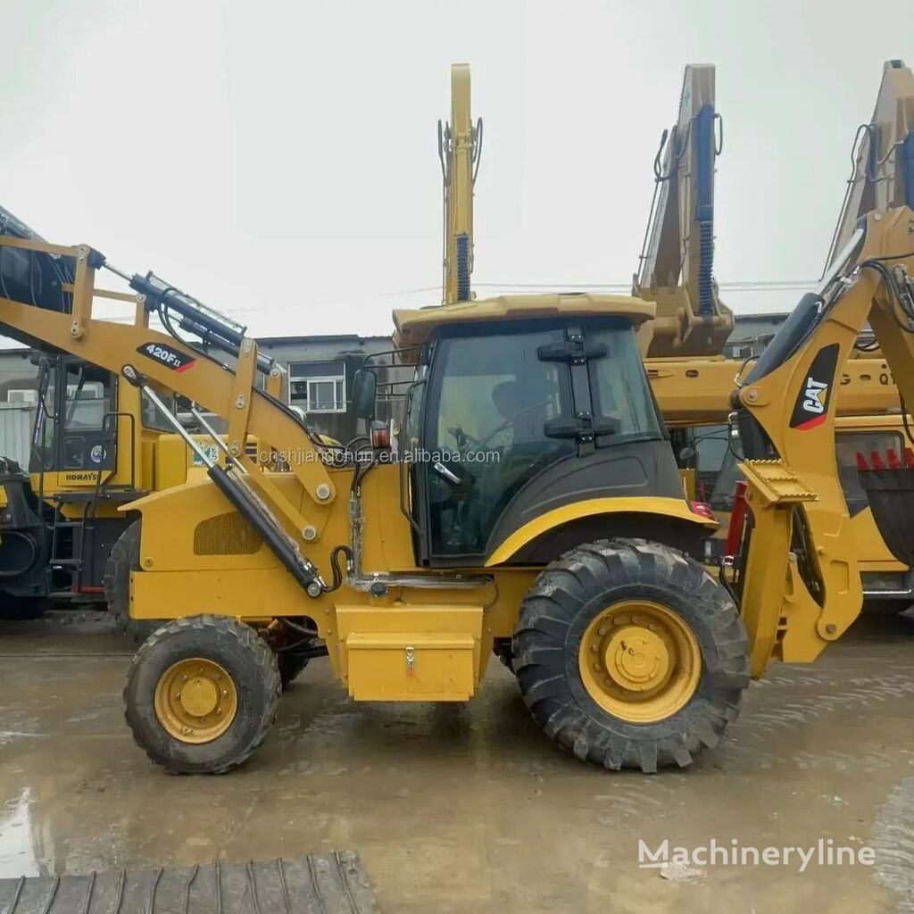 tractopelle Caterpillar 420F