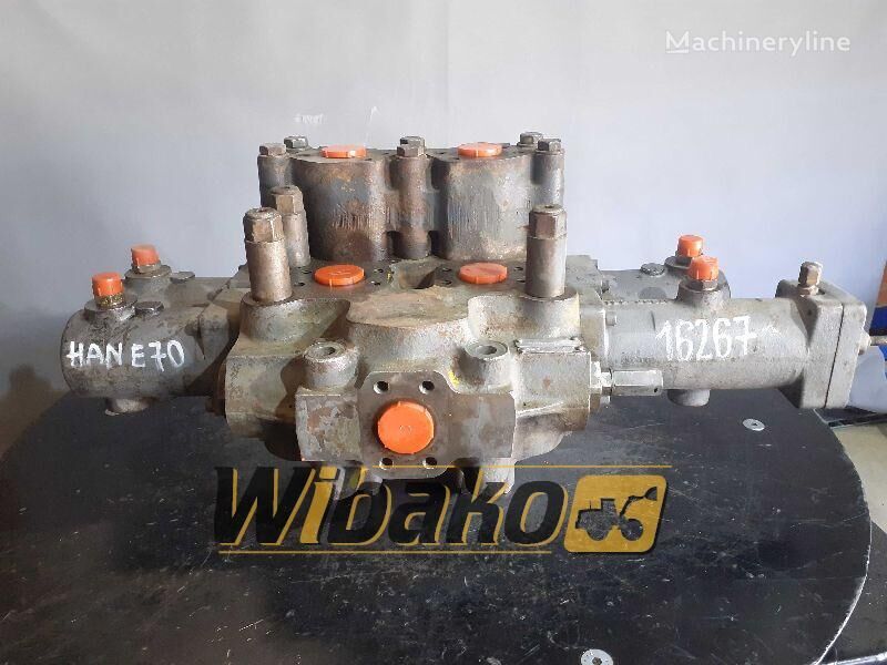 distributeur hydraulique Hamworthy V4013DA1VS102035/87 pour HANOMAG 70E